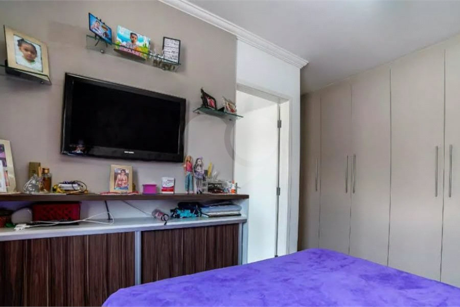 Casa à venda com 2 suítes no condomínio Lauro Korte, São Paulo - SP