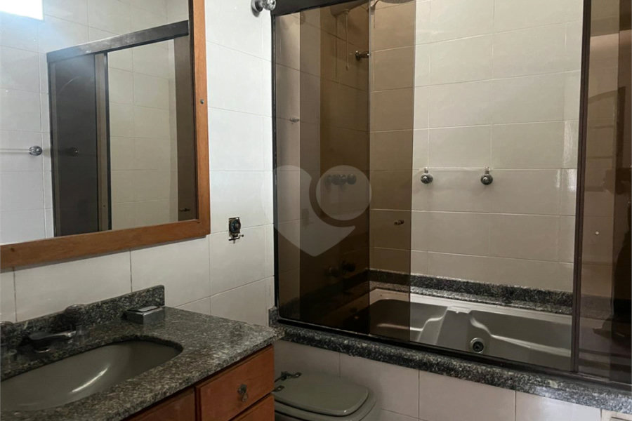 Sobrado à venda com 3 quartos, sendo 1 suíte, em Tremembé, São Paulo, SP