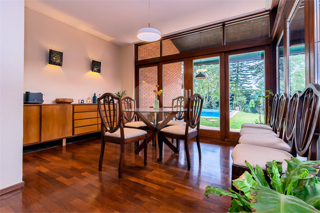 Casa Térrea à venda com 3 quartos, sendo 1 suíte,  em Alto da Boa Vista, São Paulo, SP