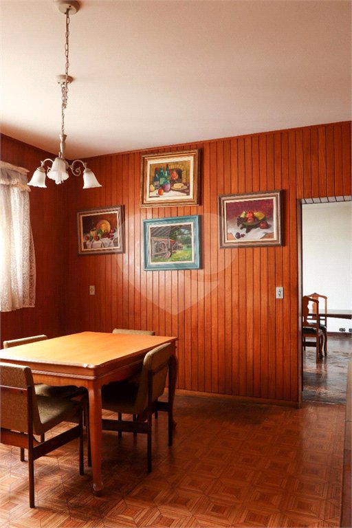 Casa à venda com 3 quartos no condomínio Paderewsky, São Paulo - SP