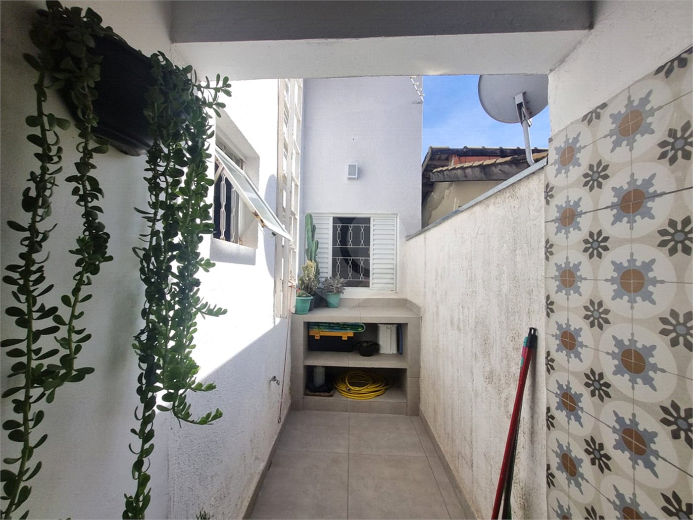 Casa Térrea à venda com 2 quartos, sendo 1 suíte,  em Jardim Wanel Ville V, Sorocaba, SP