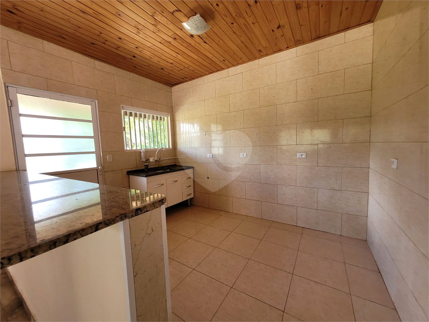 Chácara à venda com 2 quartos, sendo 1 suíte, em Chácaras Copaco, Arujá, SP