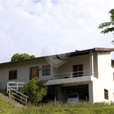Casa à venda com 5 quartos, sendo 1 suíte,  no condomínio Chacaras do Lago, Vinhedo - SP