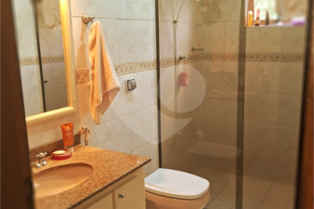 Casa à venda com 3 quartos, sendo 1 suíte, no condomínio Acmti - Colinas do Mosteiro, Terras de Itaici e Recanto dos Pássaros, Indaiatuba - SP
