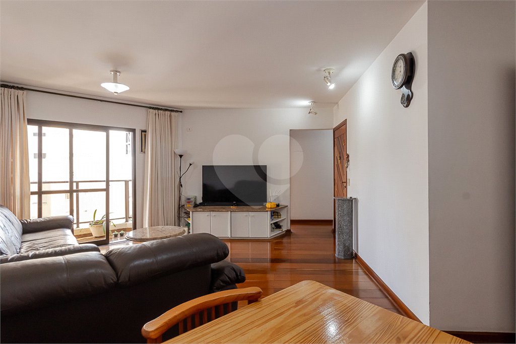 Apartamento à venda com 3 suítes em Aclimação, São Paulo, SP