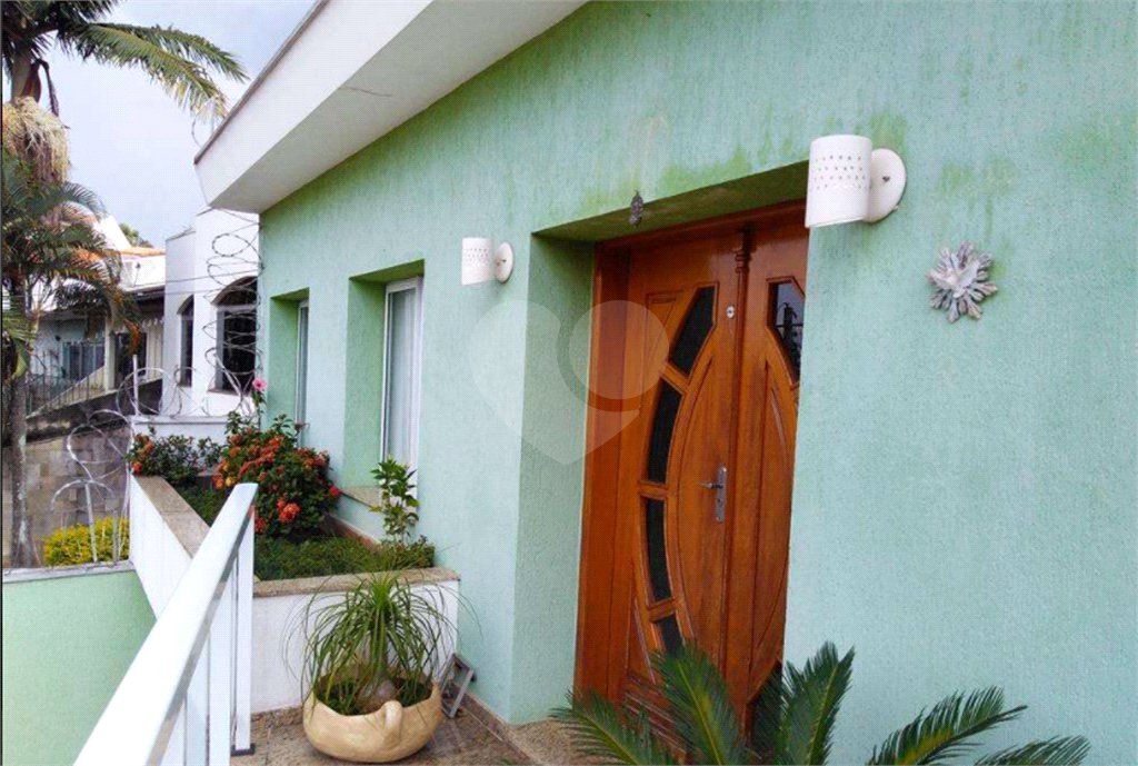 Sobrado à venda com 3 quartos, sendo 1 suíte, em Tremembé, São Paulo, SP