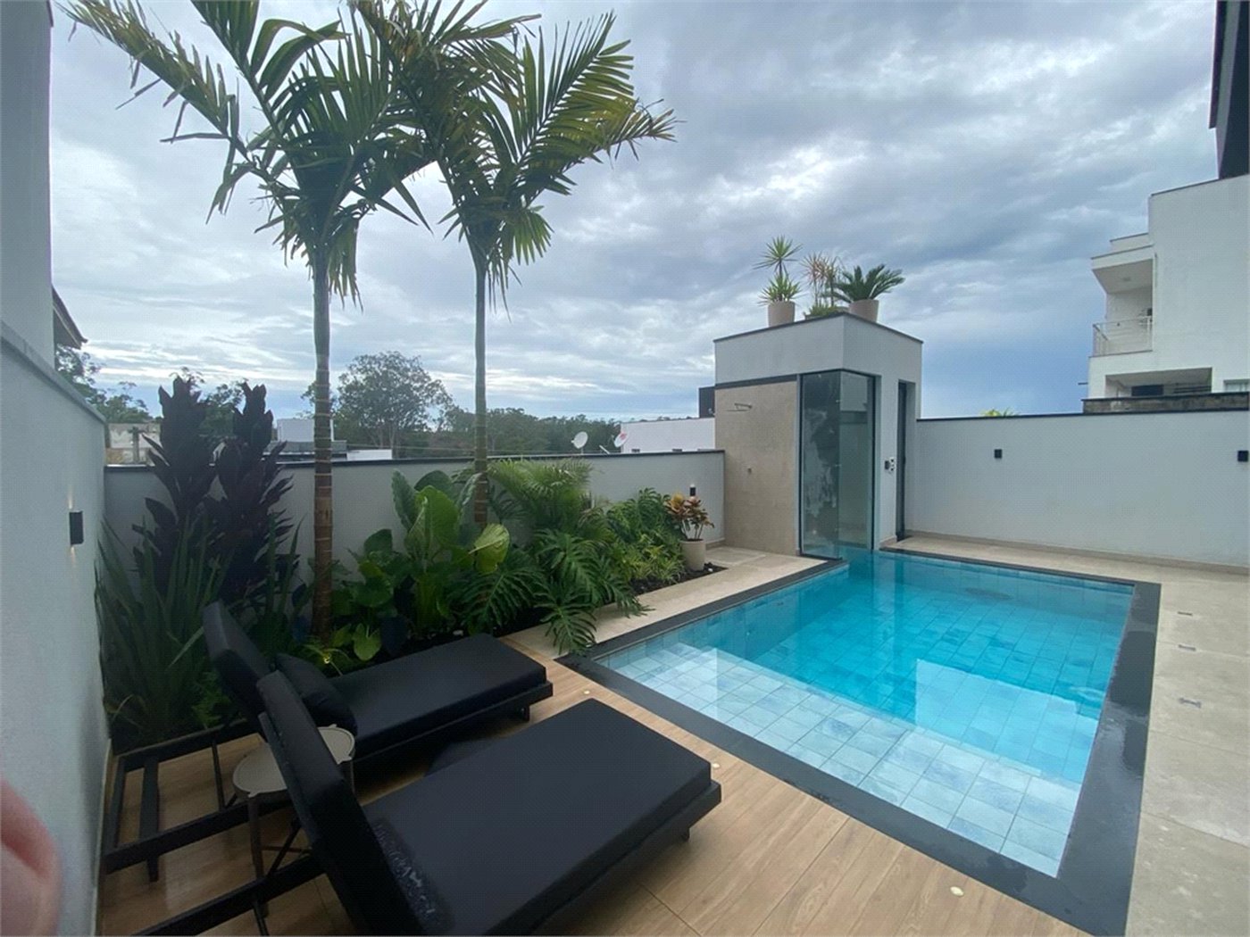 Casa à venda com 4 quartos, sendo 3 suítes, no condomínio Bella Città - Fazenda Rodeio, Mogi das Cruzes - SP