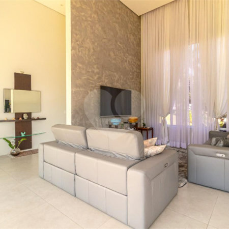 Casa à venda com 3 quartos, sendo 1 suíte,  no condomínio Vale do Lago, Sorocaba - SP