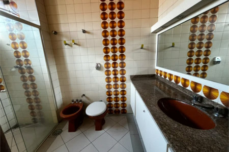 Sobrado à venda com 3 quartos, sendo 1 suíte, em Rolinópolis, São Paulo, SP