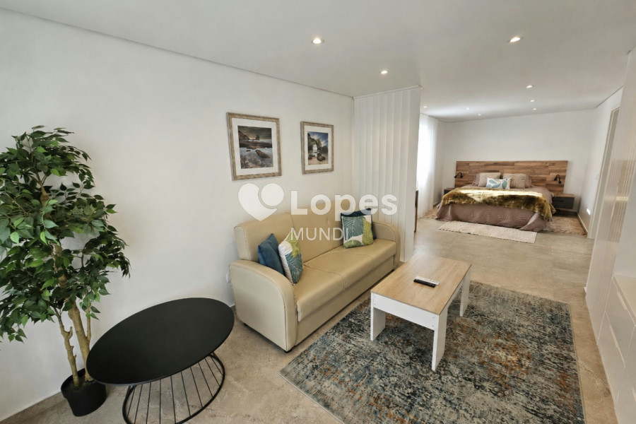 Casa com 3 quartos à venda no Algarve, Portugal – Piscina e terreno de 12.000 m²