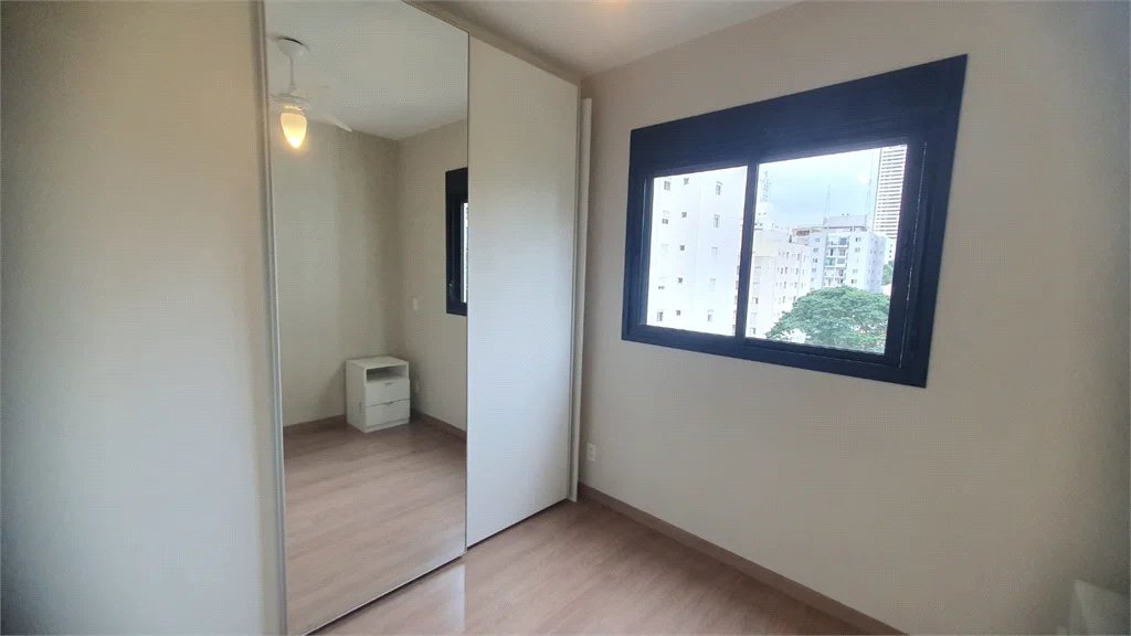Apartamento à venda com 3 quartos, sendo 1 suíte, em Pinheiros, São Paulo, SP