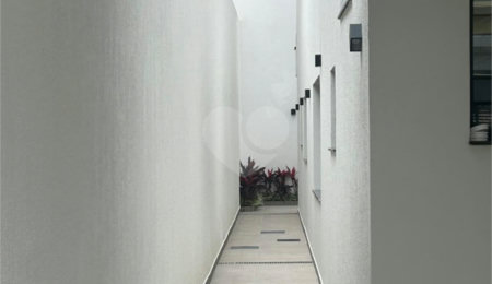 Sobrado à venda com 3 suítes em Vila Yara, Osasco, SP