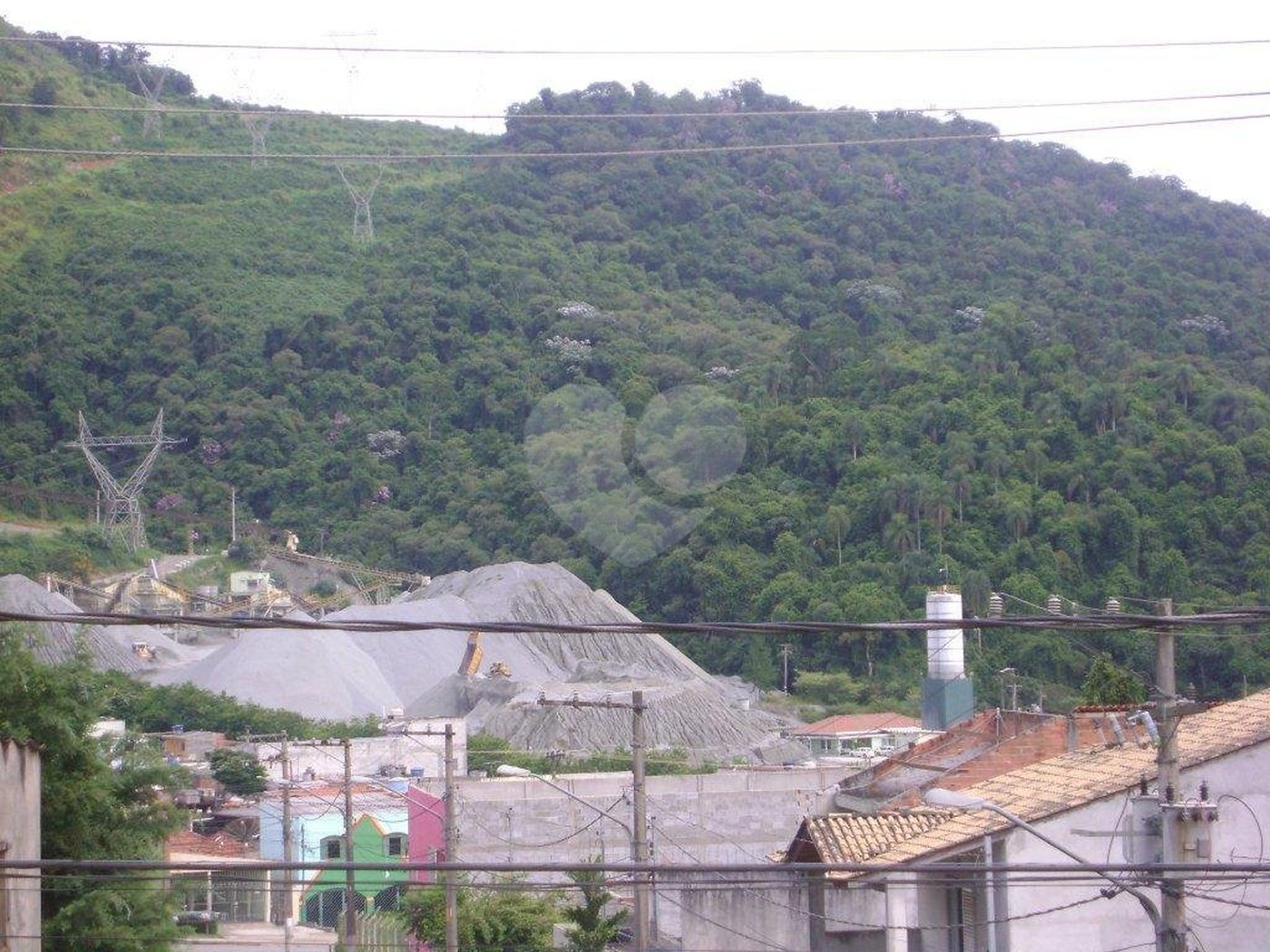 Sobrado para alugar com 3 suítes em Tremembé, São Paulo, SP