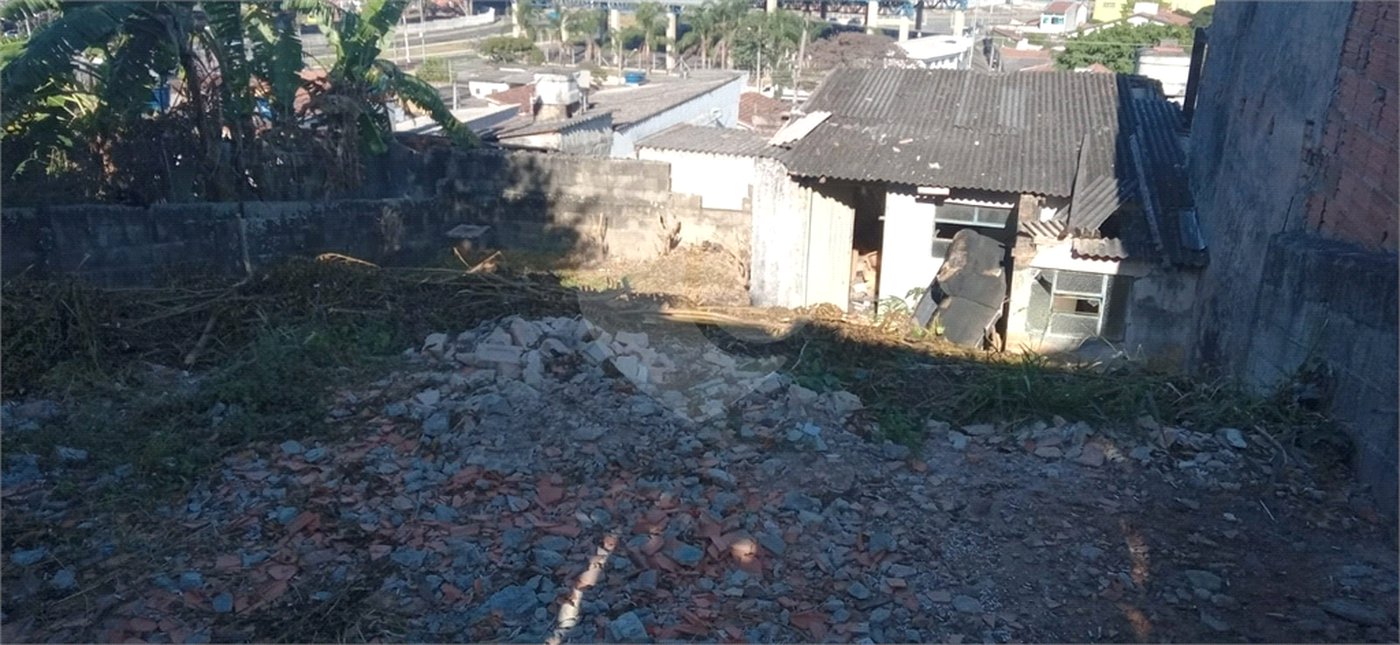 Terreno à venda em Vila Bernadotti, Mogi das Cruzes, SP