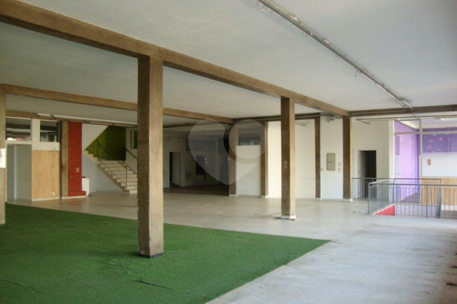 Prédio à venda em Santana, São Paulo, SP