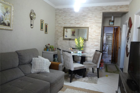 Casa à venda com 3 quartos, sendo 1 suíte, em Vila Medeiros, São Paulo, SP