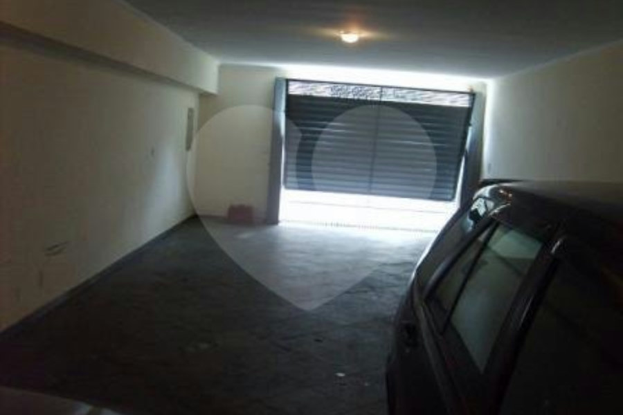 Sobrado à venda com 4 quartos, sendo 3 suítes, em Vila Irmãos Arnoni, São Paulo, SP