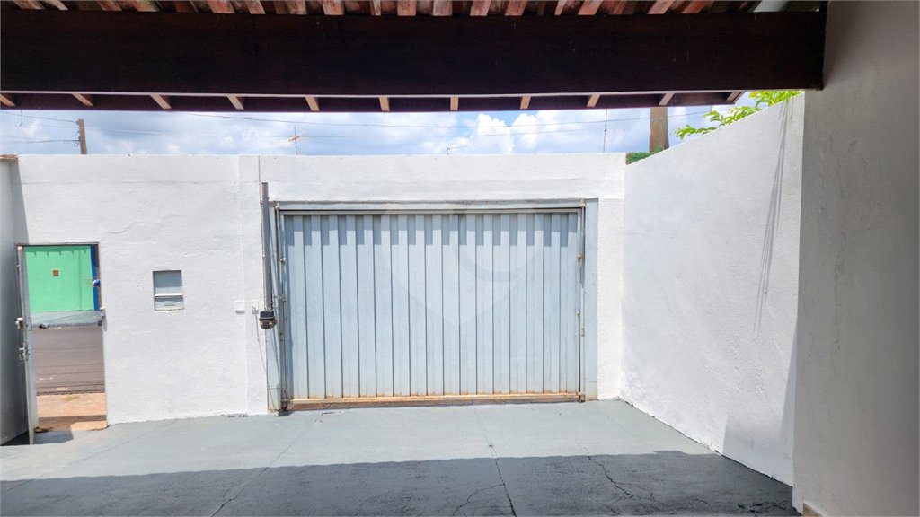 Casa à venda com 2 quartos, sendo 1 suíte, em Vila Suconasa, Araraquara, SP