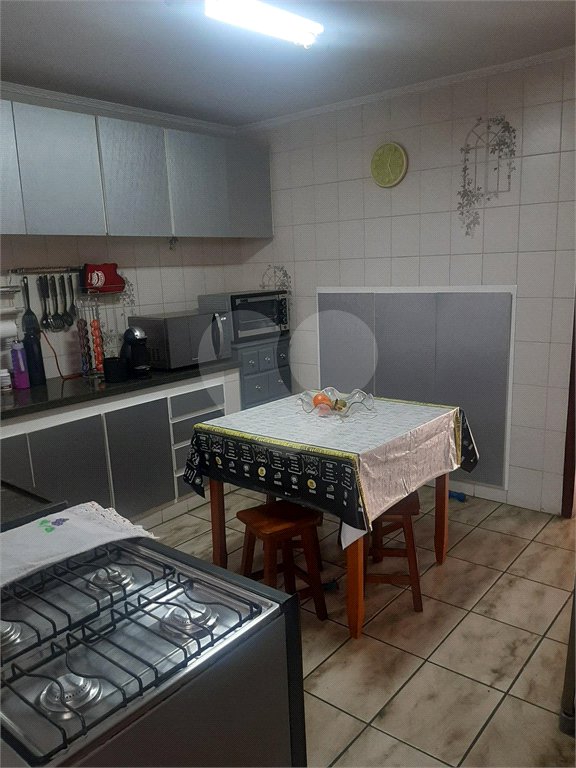 Casa à venda com 3 quartos, sendo 1 suíte,  no Centro, Mogi das Cruzes, SP