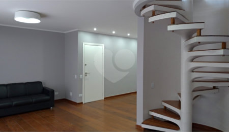 Cobertura à venda com 4 quartos, sendo 3 suítes,  em Vila Andrade, São Paulo, SP