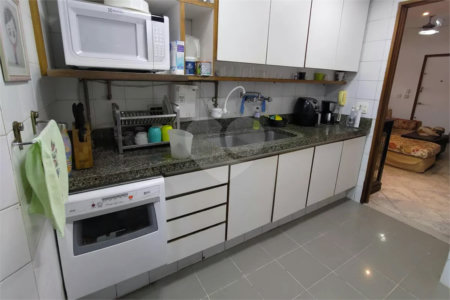 Apartamento à venda com 3 quartos, sendo 1 suíte, em Copacabana, Rio de Janeiro, RJ