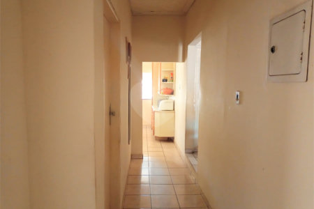 Casa à venda com 3 quartos, sendo 1 suíte, em Vila Regina, Itapetininga, SP