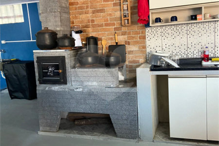 Chácara à venda com 4 quartos, sendo 2 suítes, em Taiaçupeba, Mogi das Cruzes, SP