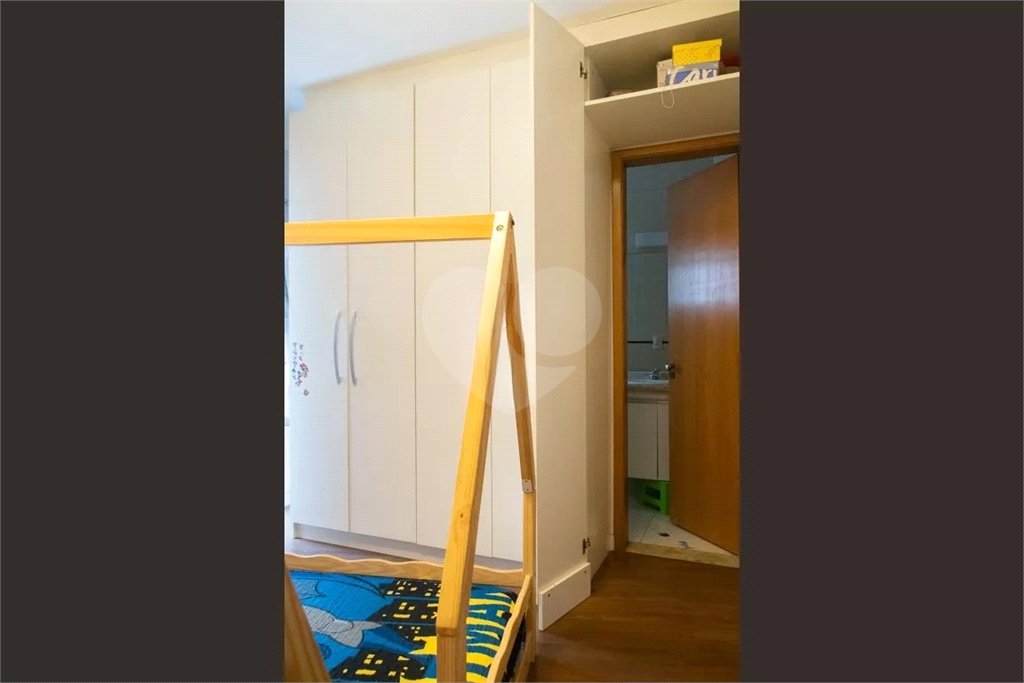 Casa à venda com 3 suítes em Chora Menino, São Paulo, SP