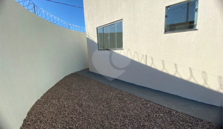 Casa à venda com 2 quartos, sendo 1 suíte,  em Ipê, Três Lagoas, MS