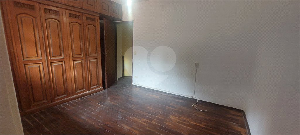 Sobrado à venda com 4 quartos, sendo 2 suítes, em Lavapés, Mairiporã, SP