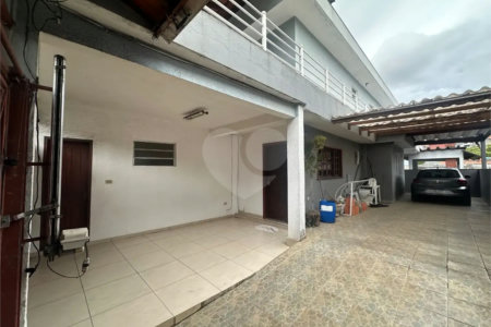 Casa à venda com 5 quartos, sendo 1 suíte,  em Parque Fernanda, São Paulo, SP