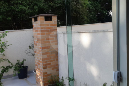 Casa à venda com 3 quartos, sendo 1 suíte, no condomínio Reserva das Flores - Casas, Guarulhos - SP