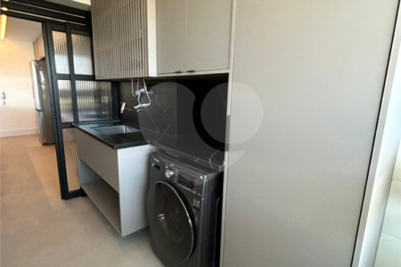 Apartamento à venda com 3 suítes em Santo Amaro, São Paulo, SP