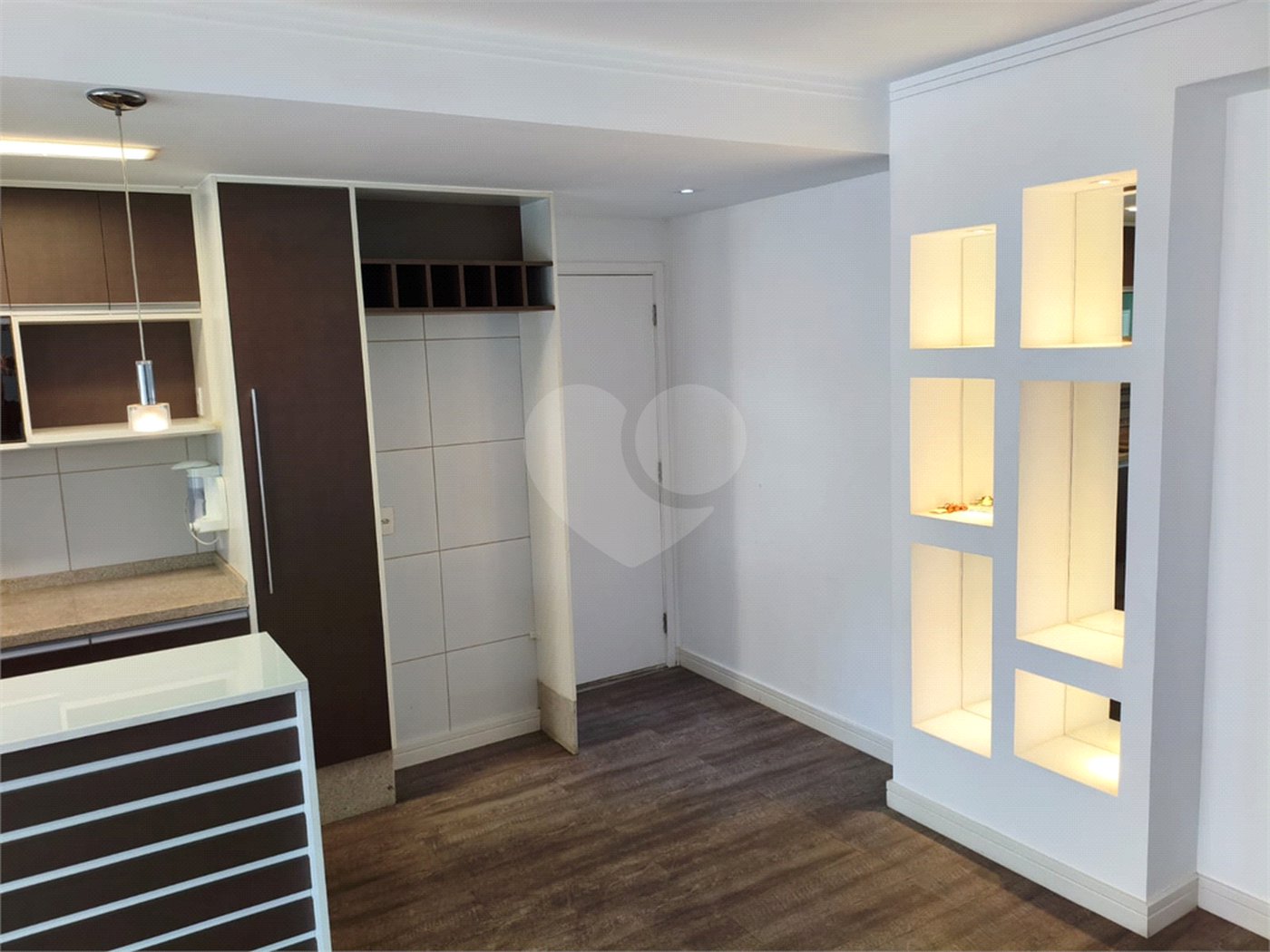 Apartamento à venda com 2 quartos, sendo 1 suíte,  em Vila Andrade, São Paulo, SP