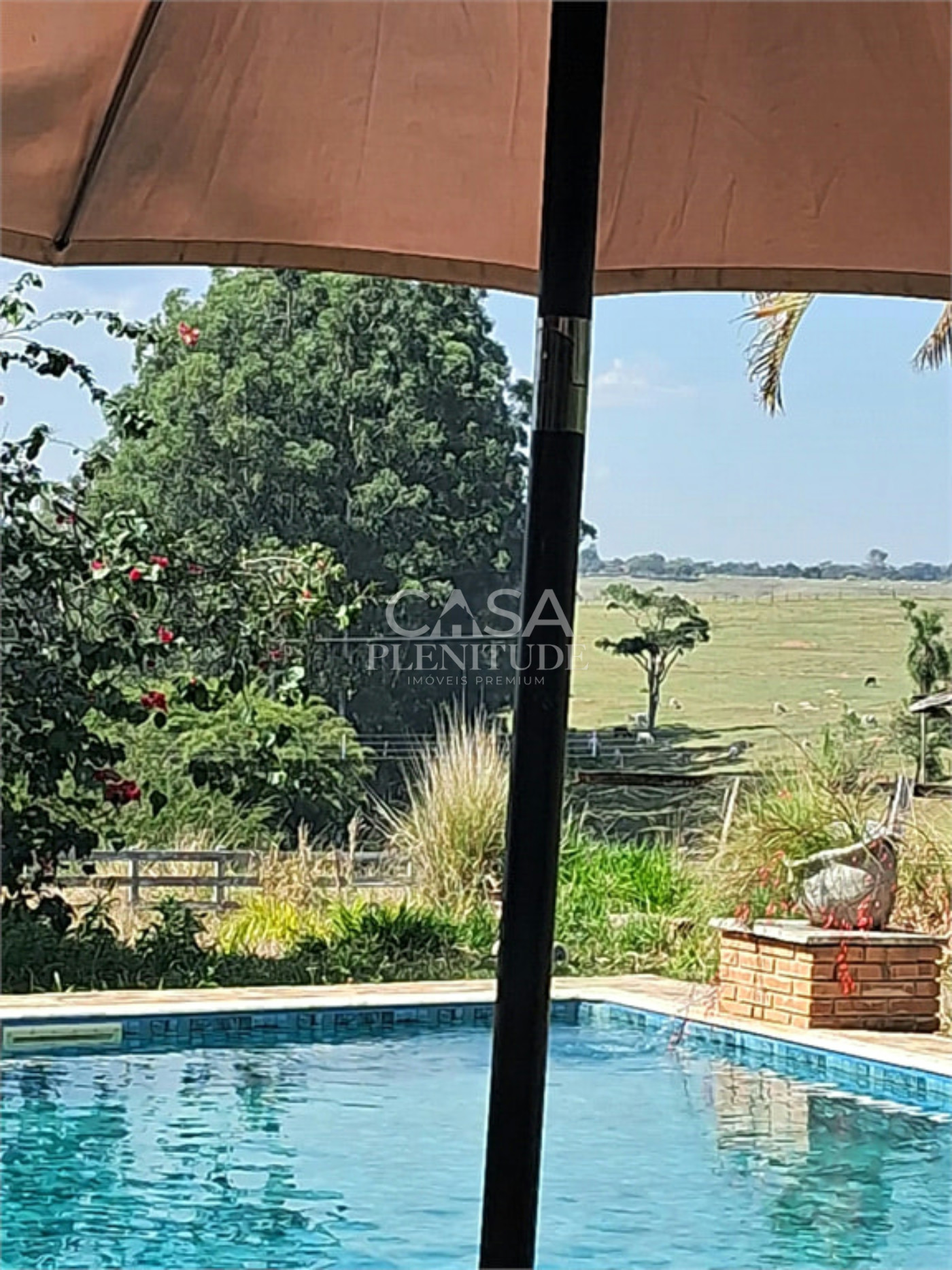 Chácara à venda com 4 quartos, sendo 1 suíte, em Zona Rural, Porangaba, SP