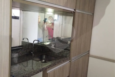 Sala à venda em Vila Bastos, Santo André, SP