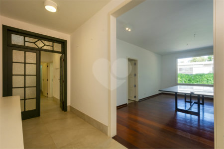 Casa à venda com 4 suítes no condomínio Chácara Flora, São Paulo - SP