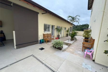 Casa à venda com 4 suítes no condomínio Aruã Ecopark Lagos, Mogi das Cruzes - SP