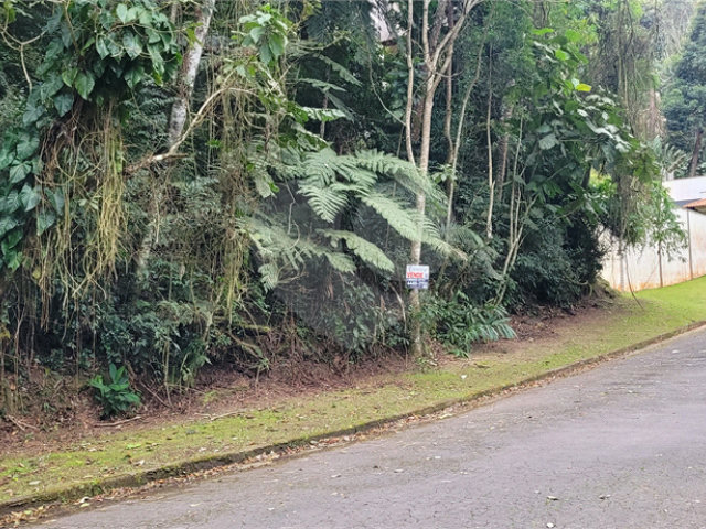 Terreno à venda no condomínio Alpes da Cantareira, Mairiporã - SP