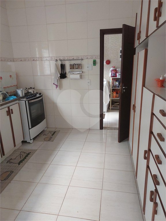 Casa Térrea à venda com 4 quartos, sendo 2 suítes,  em Vila Esperia ou Giglio, Atibaia, SP