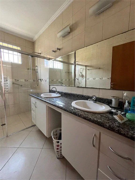 Sobrado à venda com 4 quartos, sendo 1 suíte, em Vila Cordeiro, São Paulo, SP