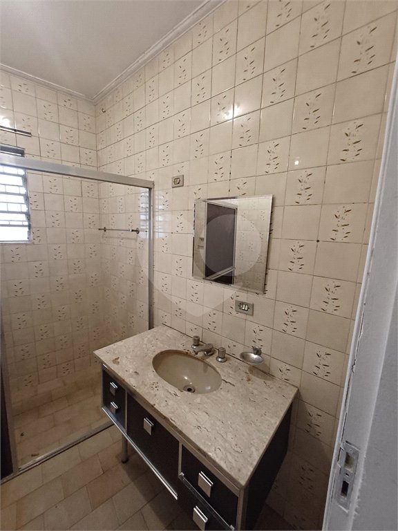 Casa à venda com 3 quartos, sendo 1 suíte, em Jardim Santo Elias, São Paulo, SP