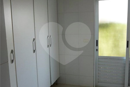 Casa para alugar com 4 quartos, sendo 2 suítes, no condomínio Mont Serrat, Salto - SP