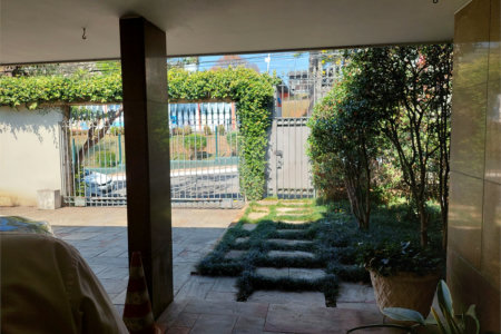 Casa à venda com 3 suítes em Jardim Leonor, São Paulo, SP