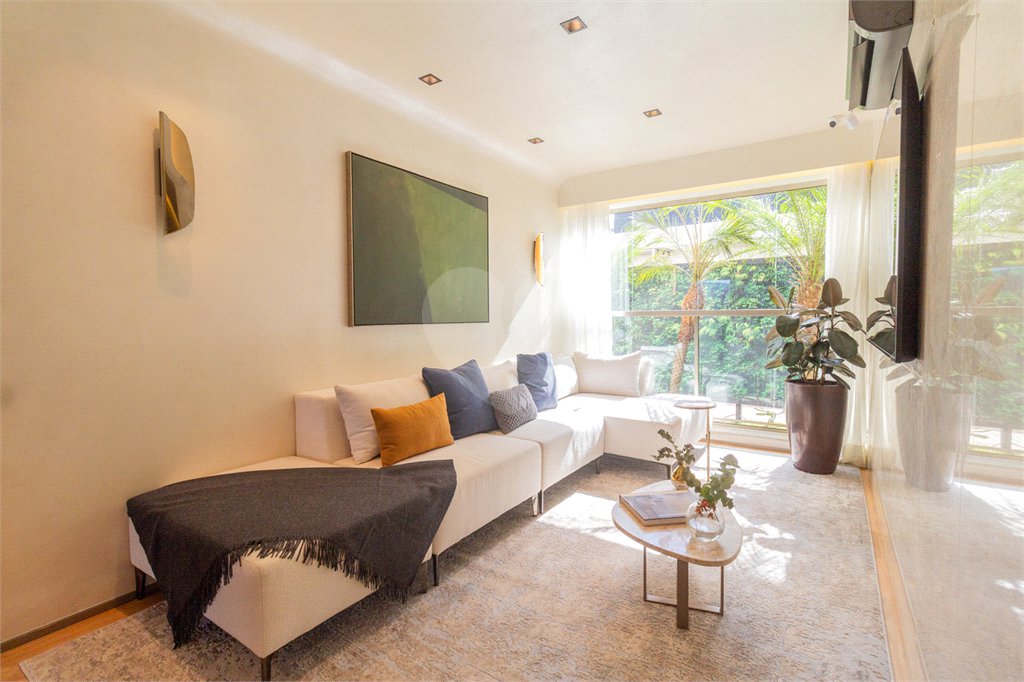Apartamento à venda com 4 suítes em Pinheiros, São Paulo, SP