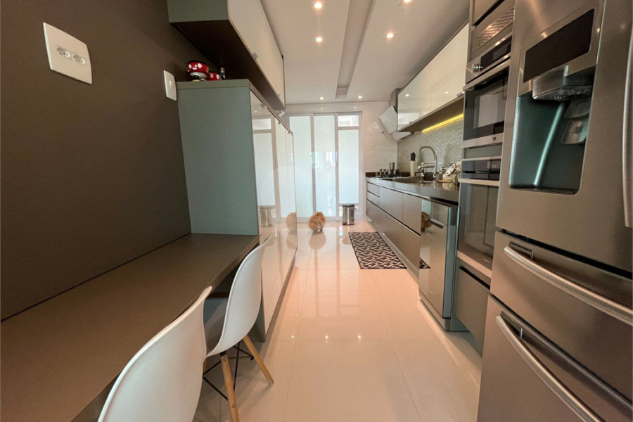 Apartamento à venda com 3 suítes em Santa Teresinha, São Paulo, SP
