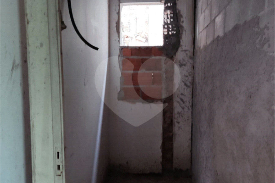 Sobrado à venda com 4 quartos, sendo 2 suítes, em Tremembé, São Paulo, SP