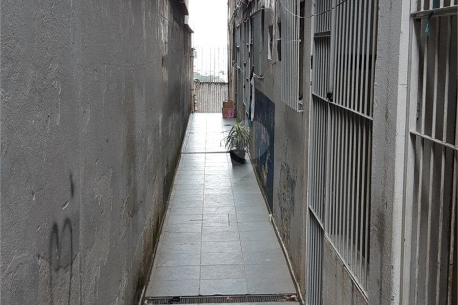 Sobrado à venda com 20 quartos em Jardim Peri, São Paulo, SP