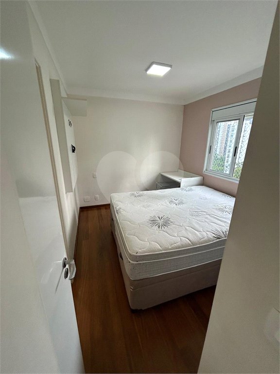 Apartamento à venda com 2 quartos, sendo 1 suíte,  em Paraíso do Morumbi, São Paulo, SP