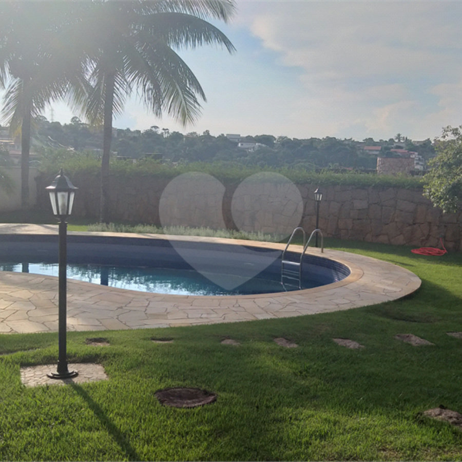 Casa à venda com 5 quartos, sendo 2 suítes, no condomínio Vinhas da Vista Alegre - Lado Sede, Vinhedo - SP